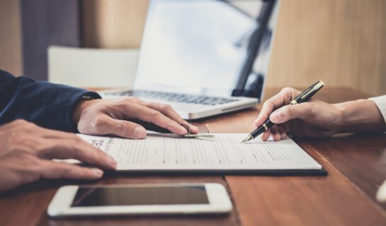 shutterstock_1146638477 Wirksamkeit des Mieterhöhungsverlangens bei Falschbezeichnung von Bruttomiete als Nettomiete